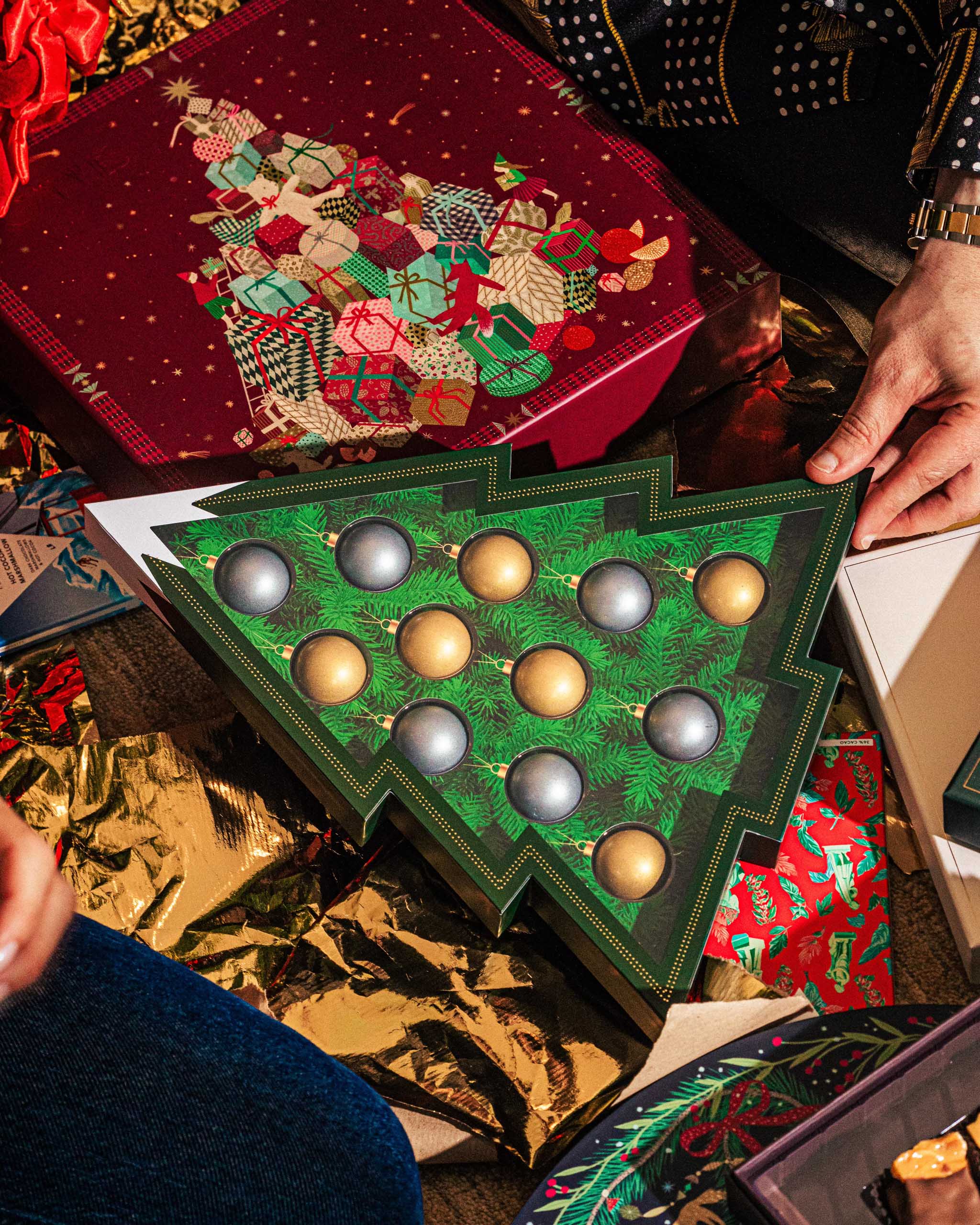 Chocolate Christmas Tree Gift Box with Edible Ornaments - Image 4