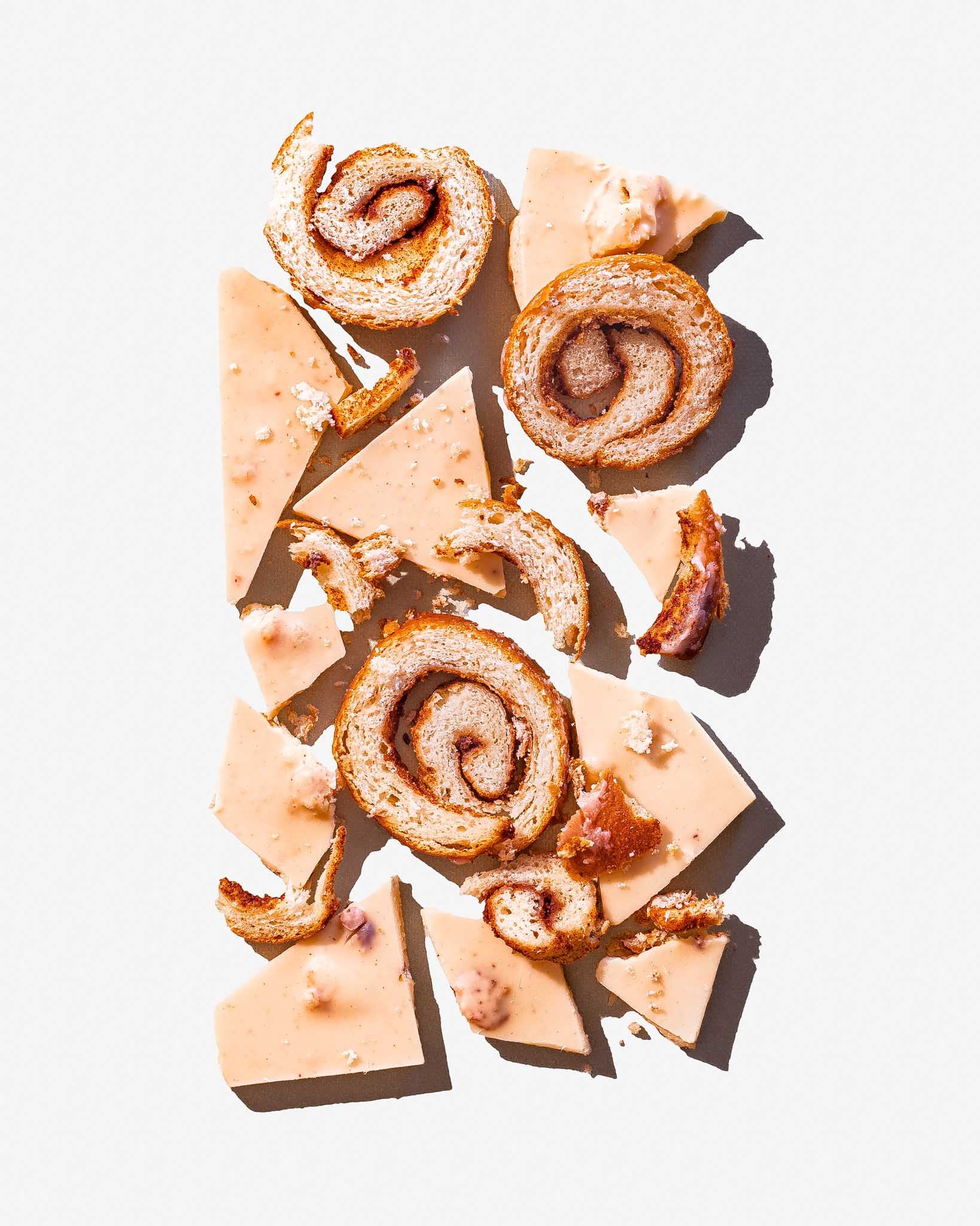 Cinnamon Roll Gourmet Chocolate Bar - Image 2