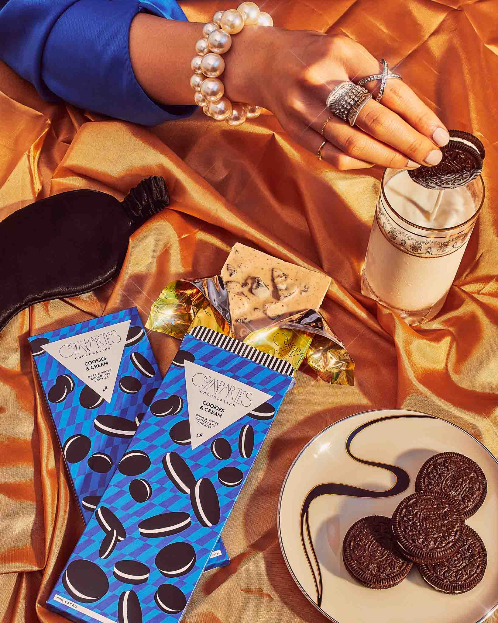 Cookies & Cream Chocolate Bar - Image 3
